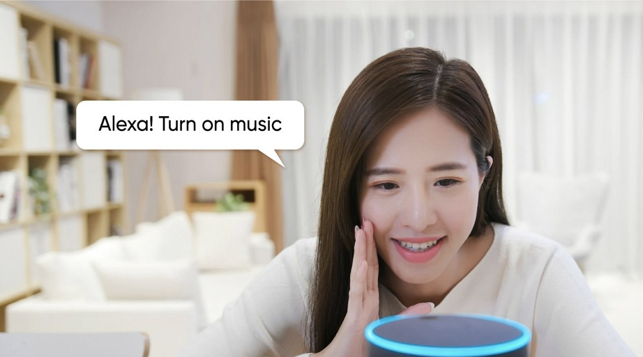 Alexa Amazon là gì? Khám phá các đặc điểm & tính năng của Alexa Amazon Alexa Amazon có khả năng điều khiển bằng giọng nói